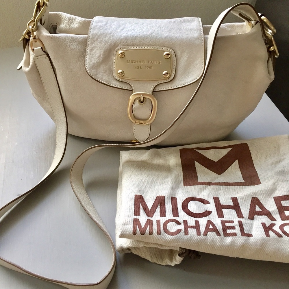 Michael Kors vanilla pebbled leather purse